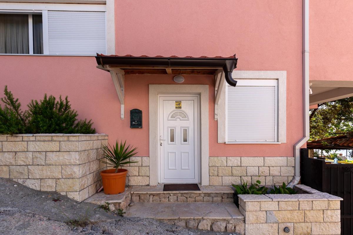 Dreamsea Apartment Utjeha Exterior foto